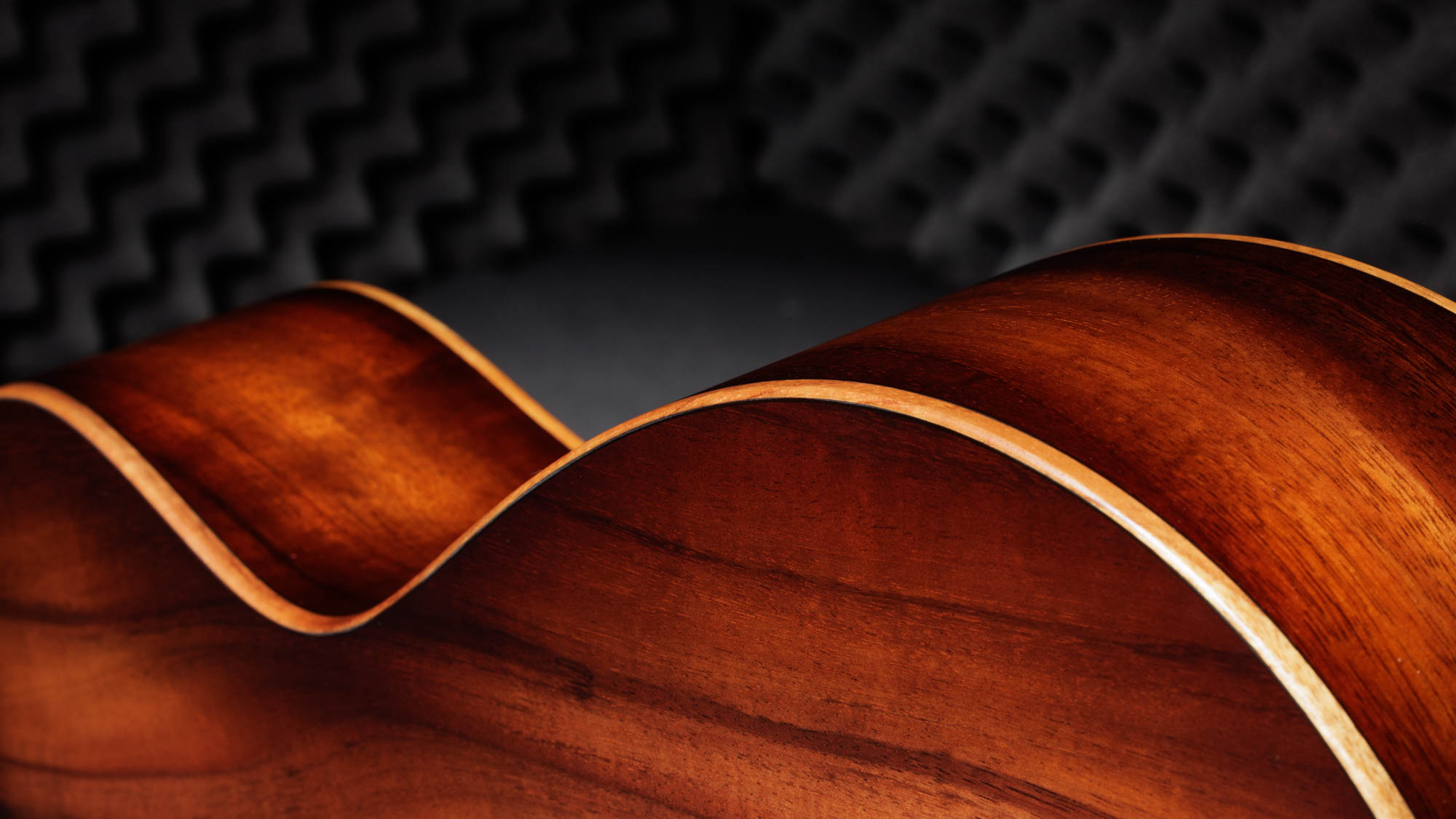 Taylor-C22ce-12-Fret-B3031-1202033145-gallery-03-2023[1].webp
