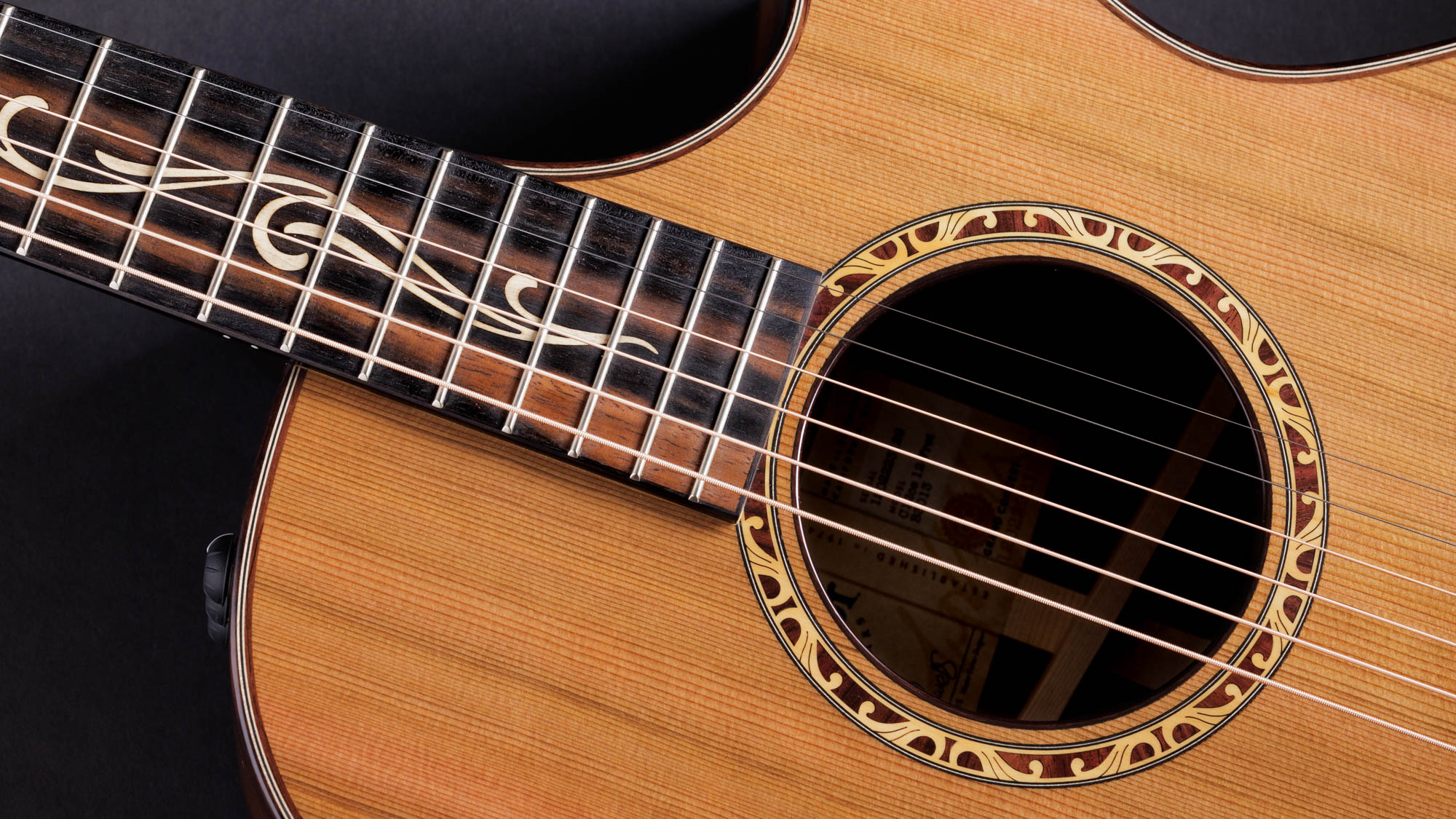 Taylor-C12ce-12-Fret-B3013-1202223129-gallery-05-2023[1].webp